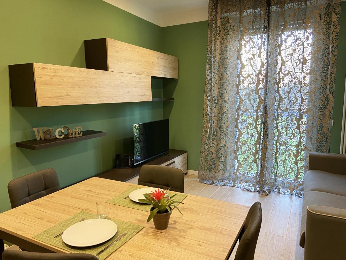 Apartment Casa Di Laura Mono E Bilo Di Fronte Ospedale San Raffaele