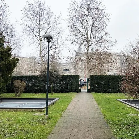 Casa Di Laura Mono E Bilo Di Fronte Ospedale San Raffaele Apartamento Segrate Exterior foto