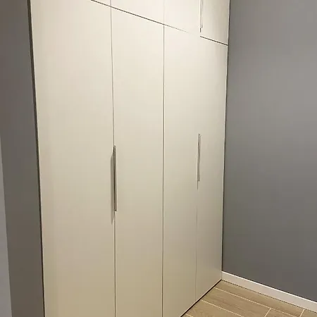 Casa Di Laura Mono E Bilo Di Fronte Ospedale San Raffaele Apartamento Segrate Exterior foto